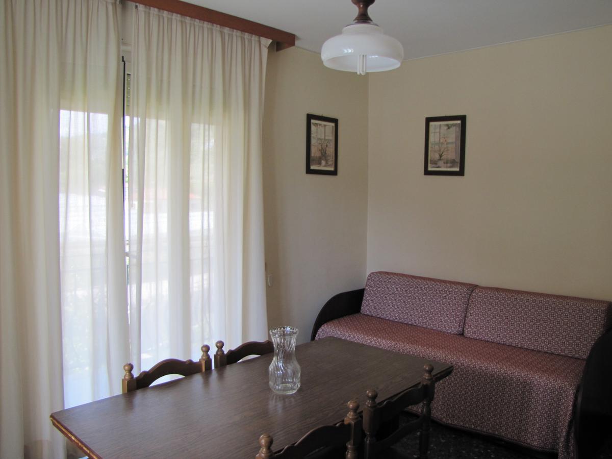 Holiday'S Beach Aparthotel Ventimiglia Buitenkant foto